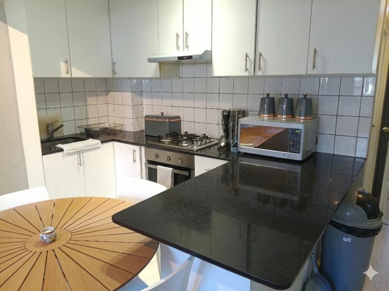 To Let 2 Bedroom Property for Rent in Cape Town City Centre Western Cape